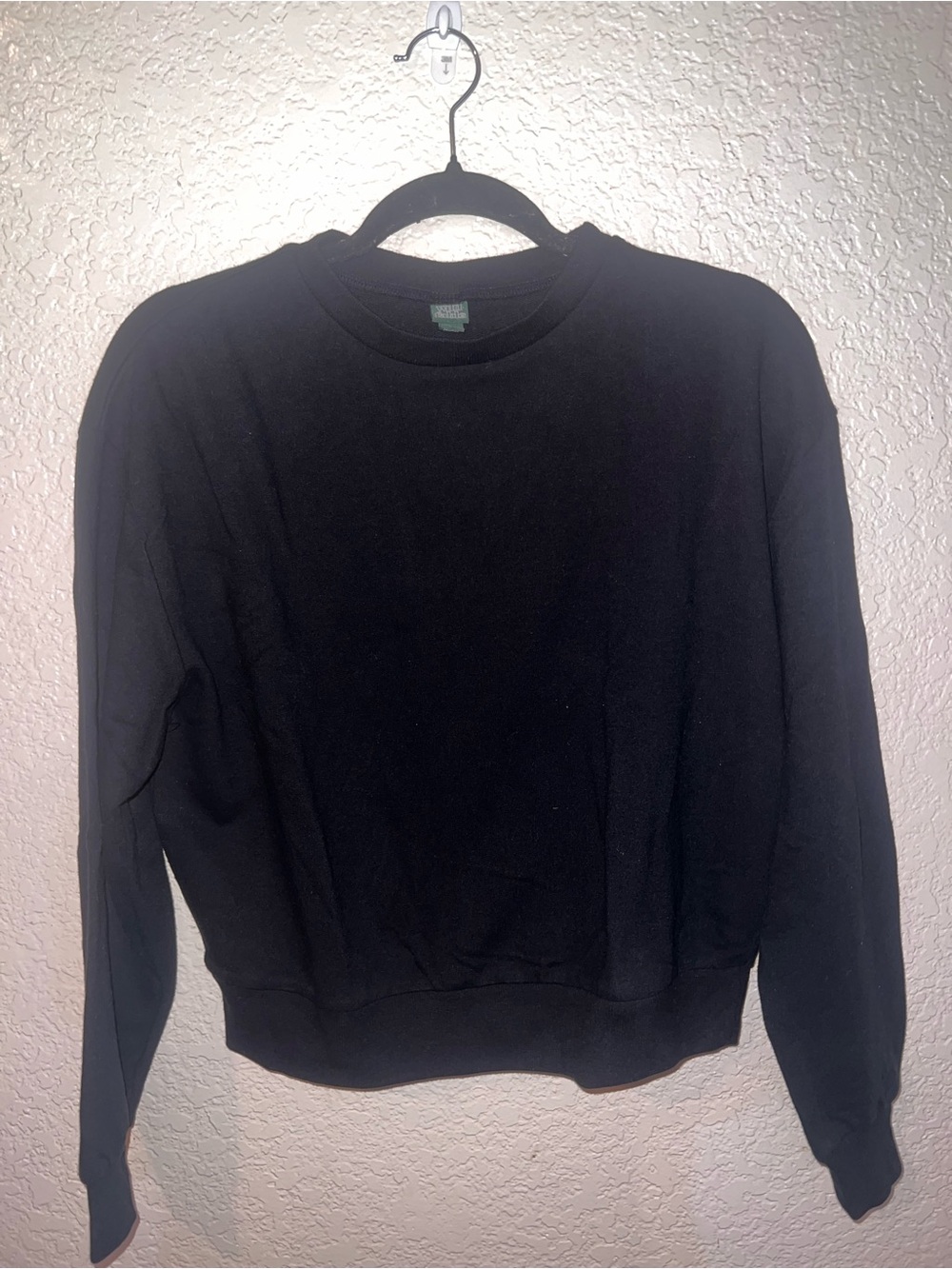 wild fable Black Crewneck Sweatshirt